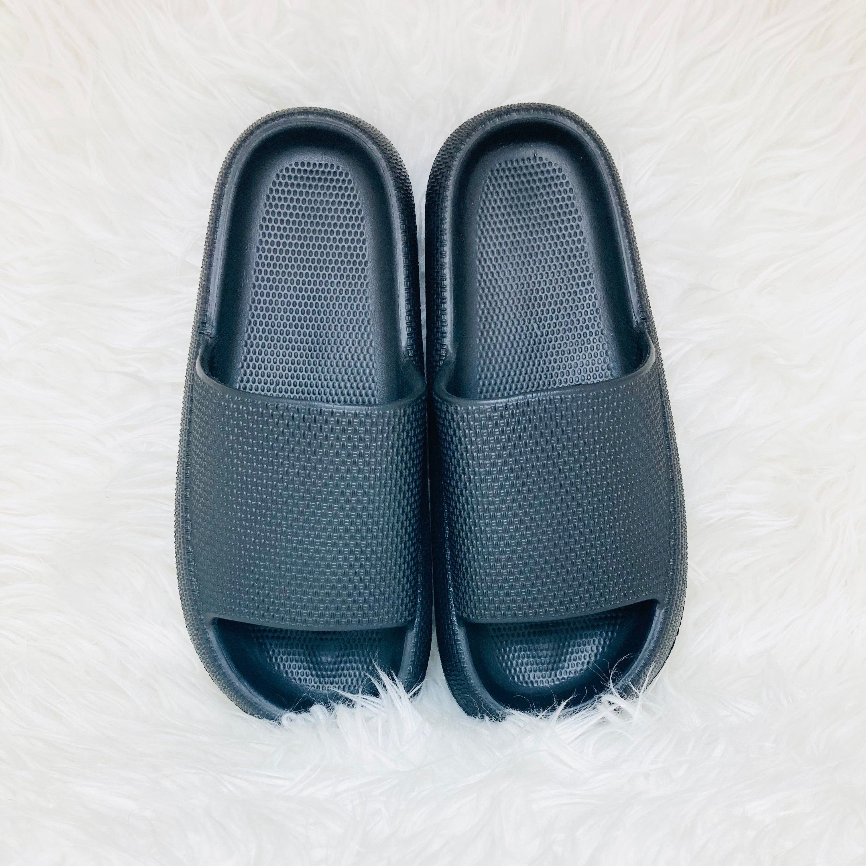 Cloud Slippers black