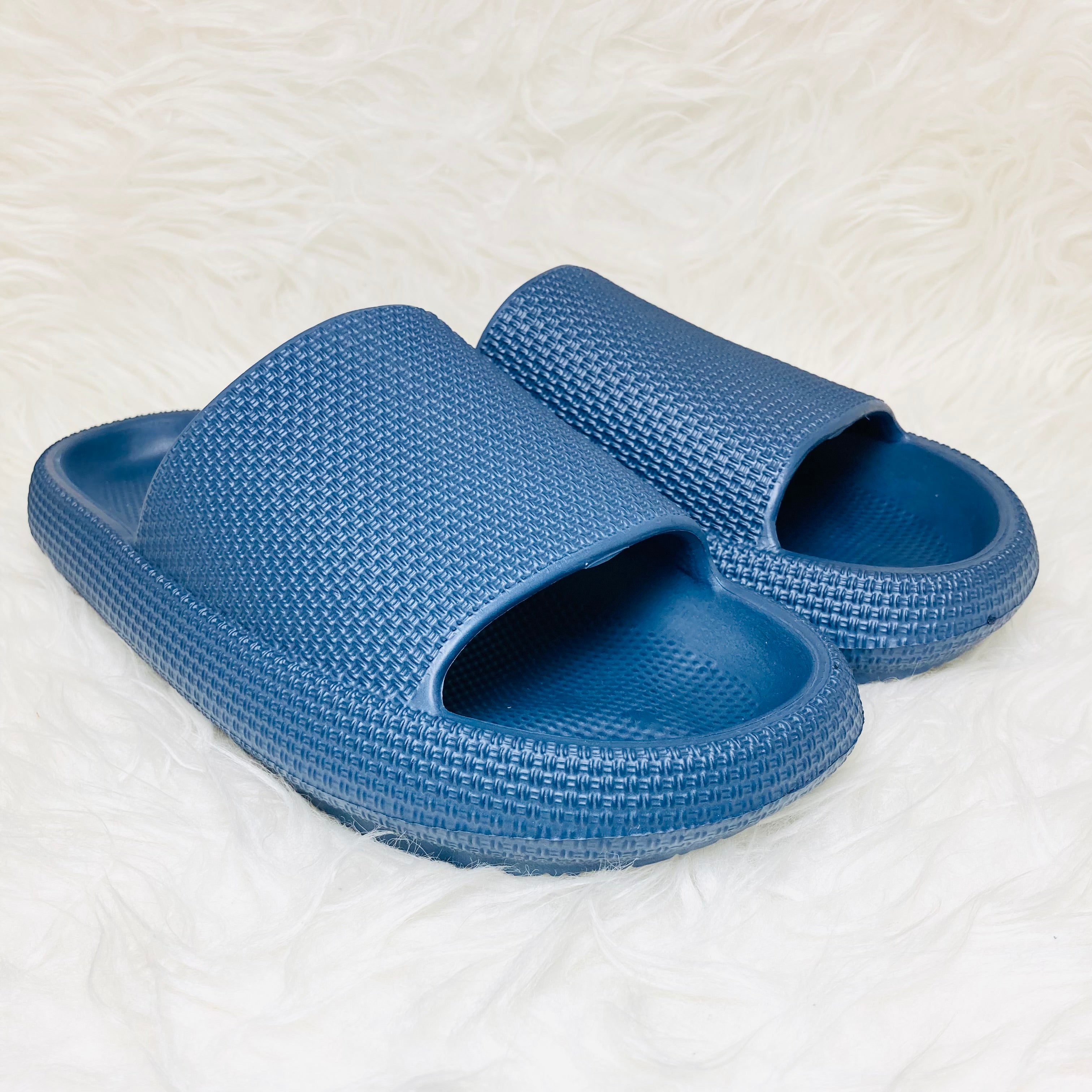 Cloud Slippers Blue