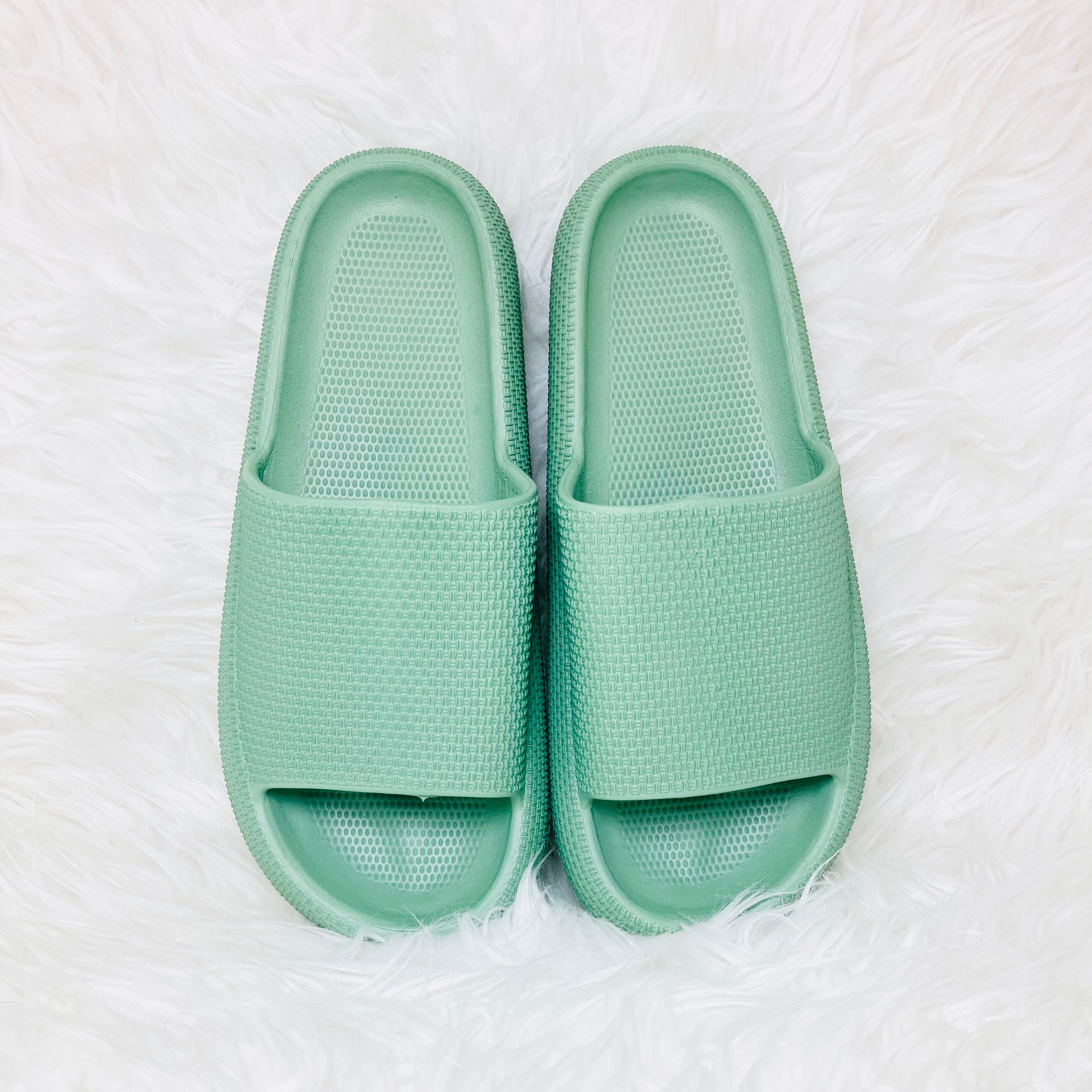 Cloud Slippers green